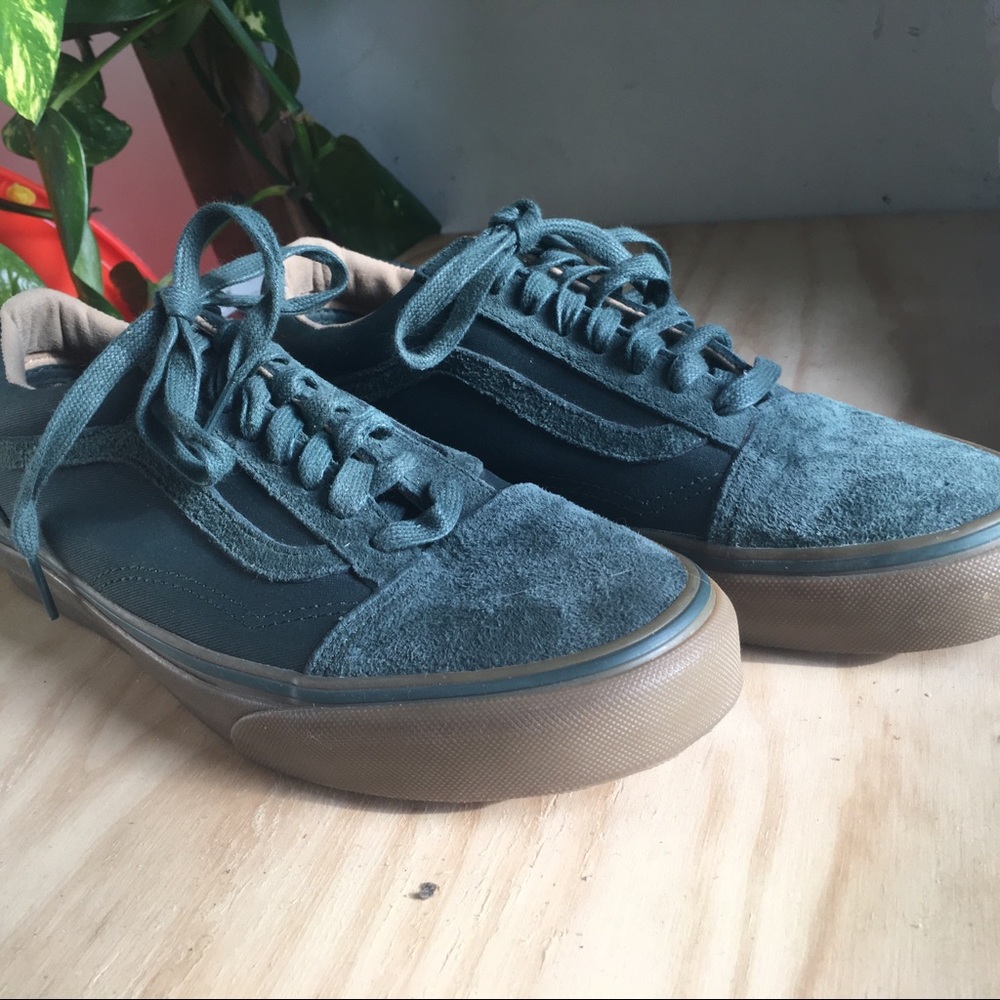 Green suede vans ultracush!